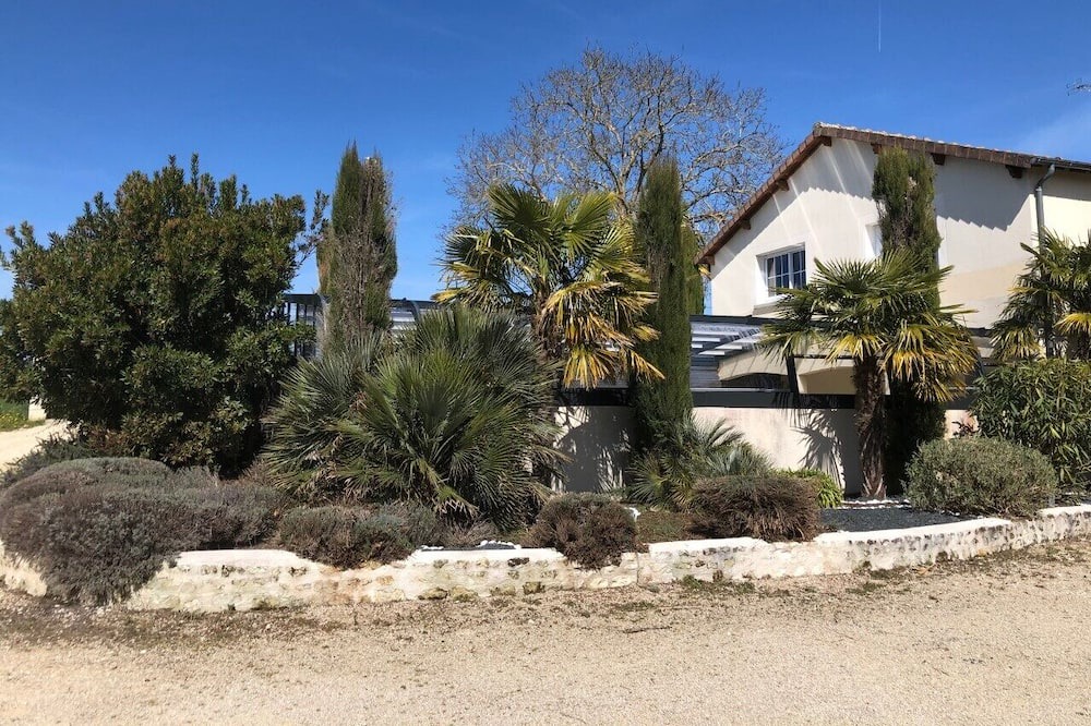 Photo of Outdoor in Thure