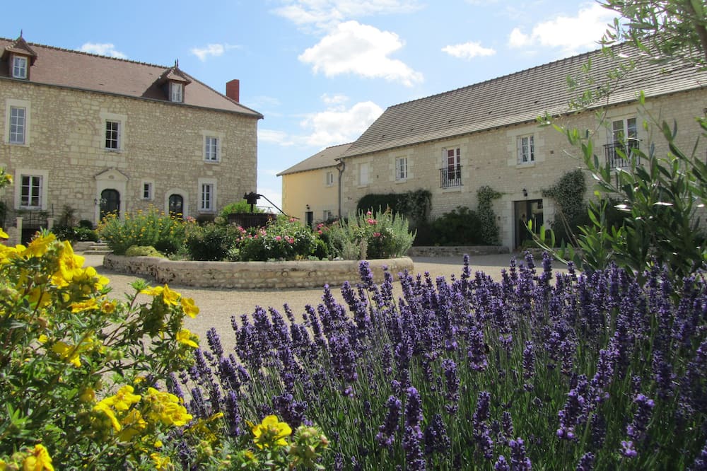 Photo of Outdoor in Thure