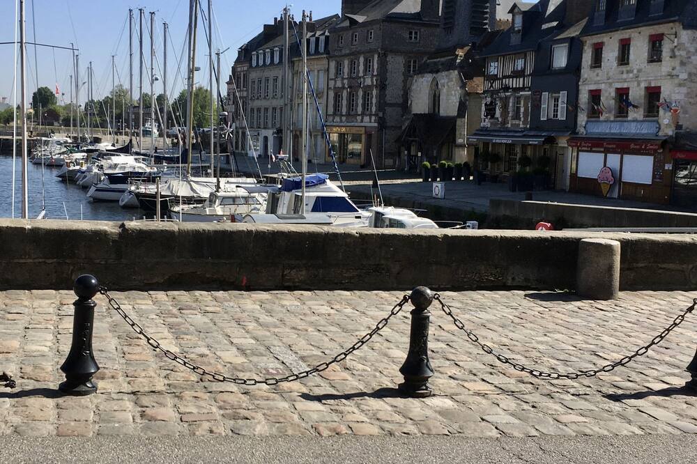 Photo of Others in Ablon