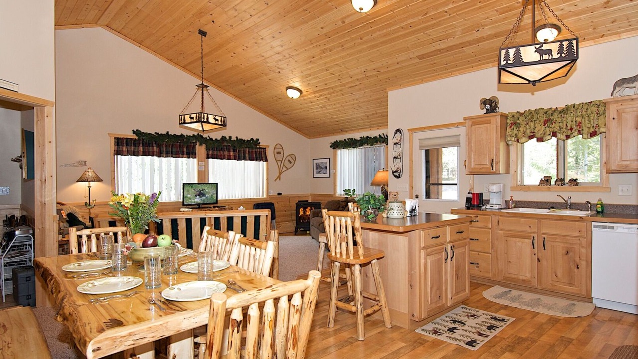 Photo of Bedroom in Island Park