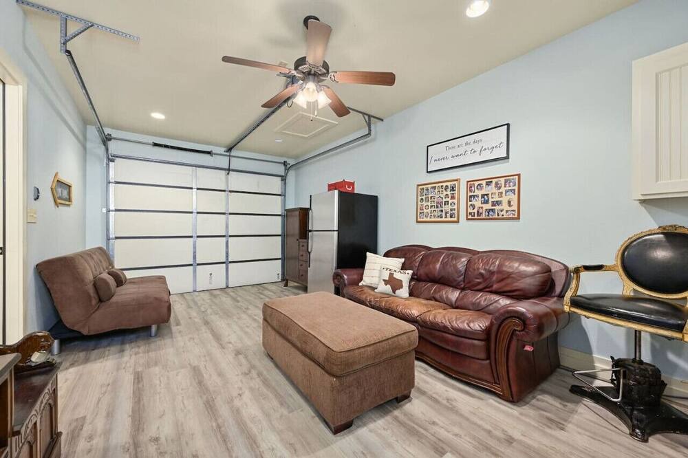Photo of Livingroom in Briarcliff