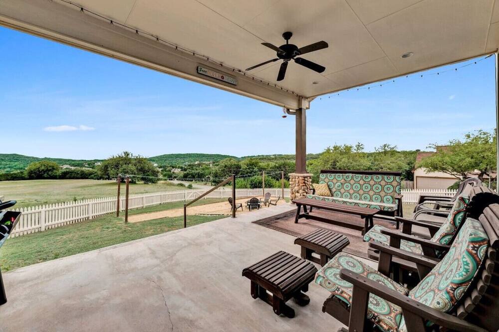 Photo of Outdoor in Briarcliff