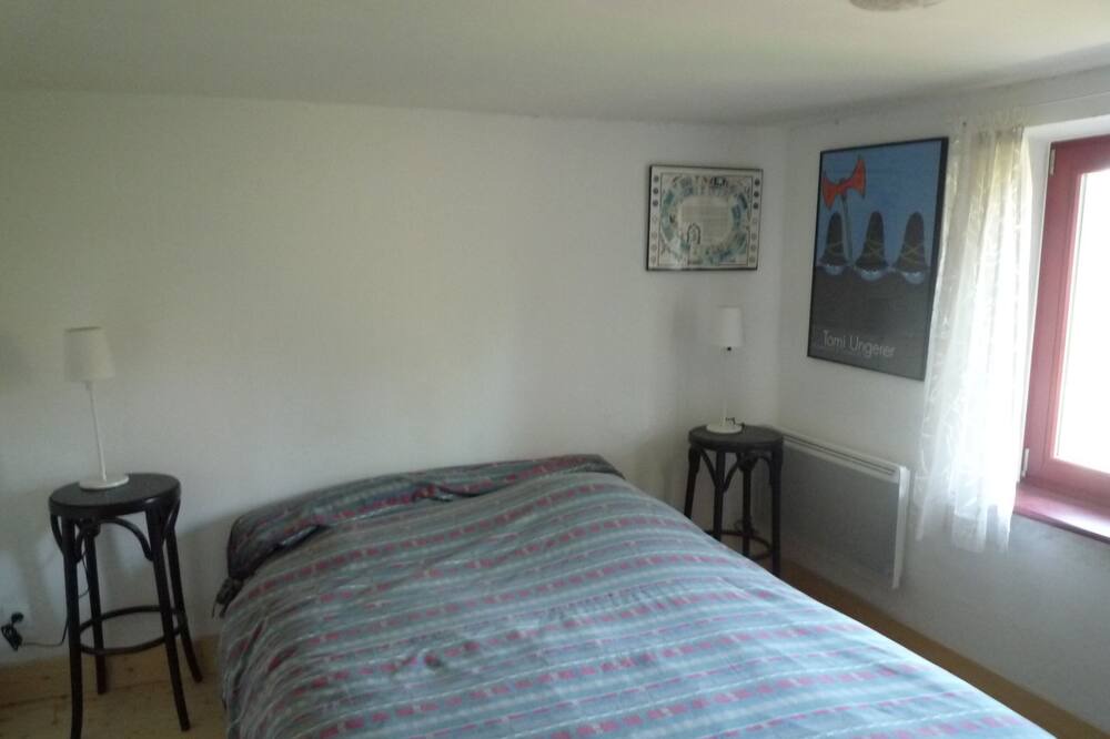 Photo of Bedroom in Eschbourg
