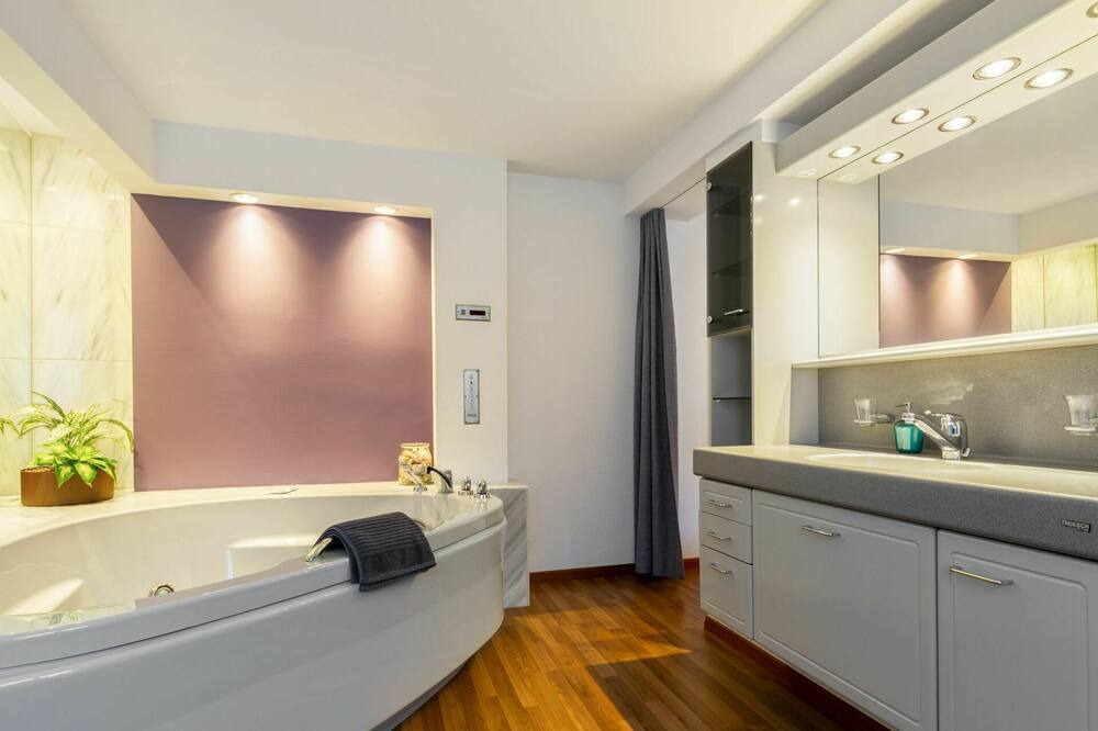 Photo of Bathroom in Untersteckholz