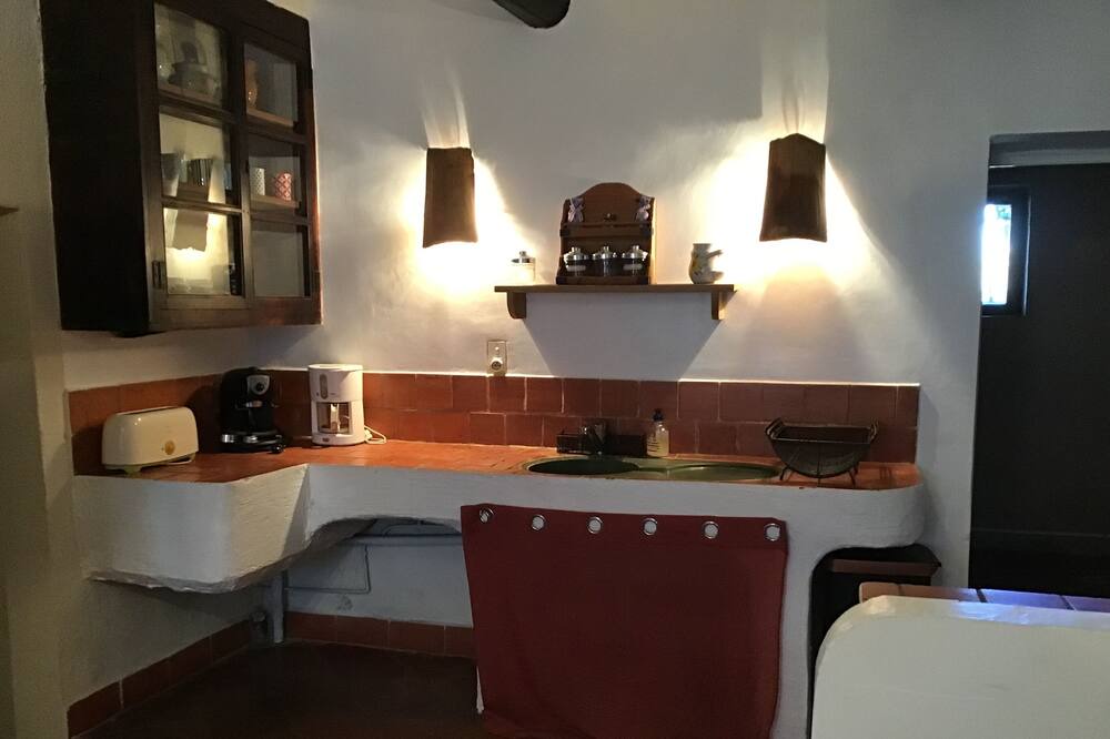 Photo of Kitchen in Loriol-du-Comtat