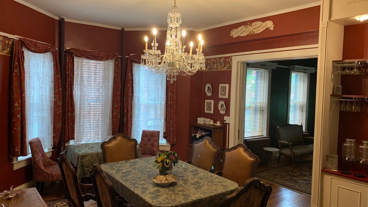 Photo of Livingroom in Waynesboro