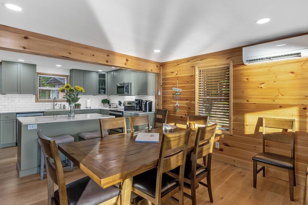 Photo of Others in Hadley