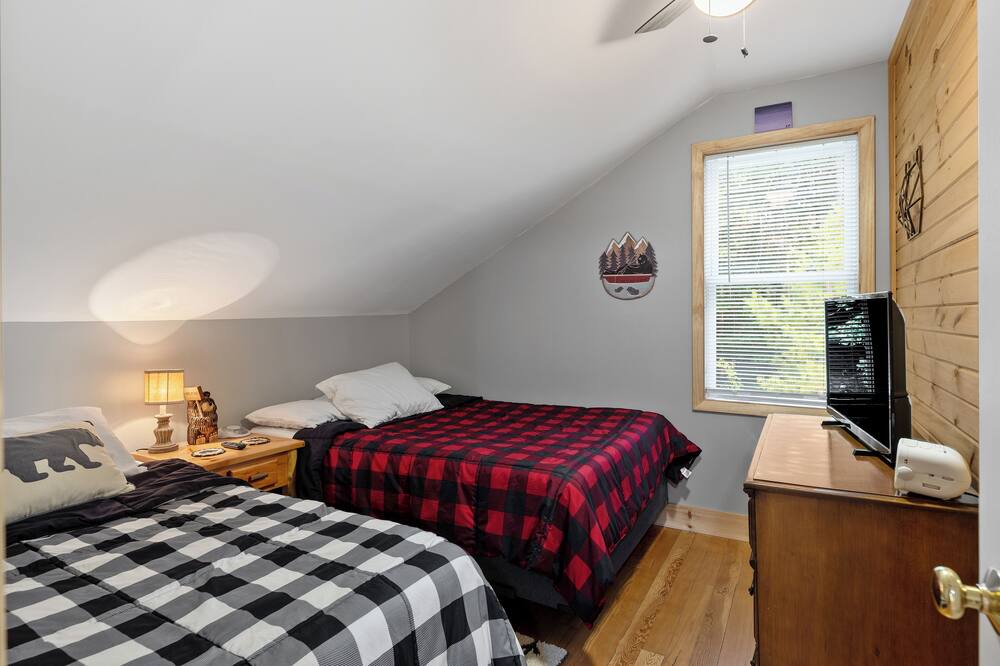 Photo of Bedroom in Hadley