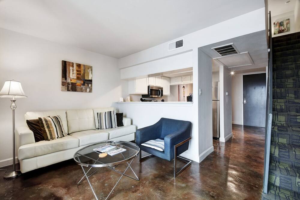 Photo of Livingroom in Downtown Austin