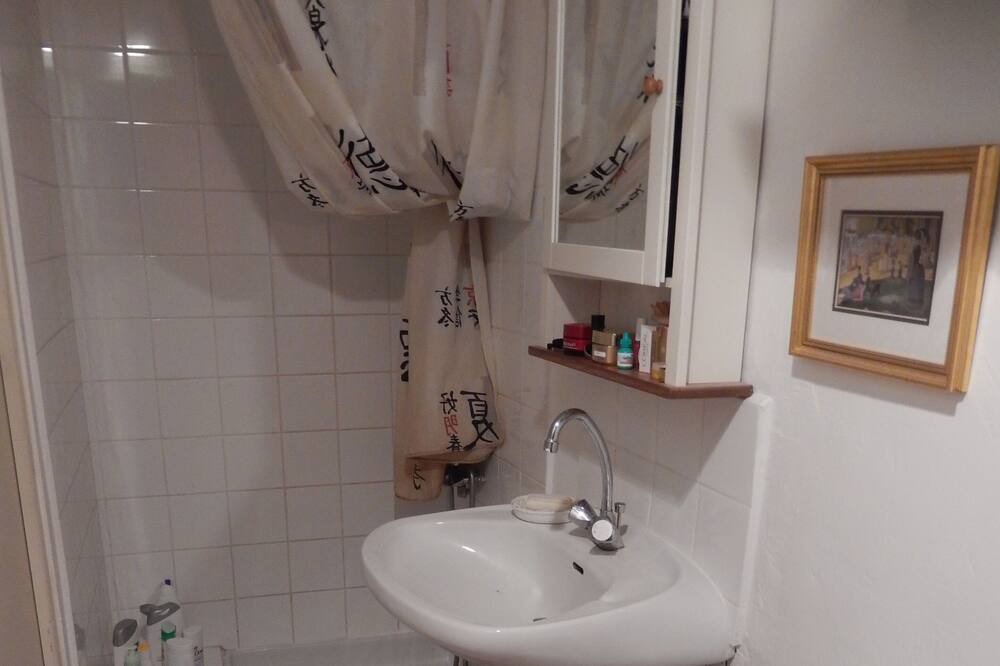 Photo of Bathroom in Magalas