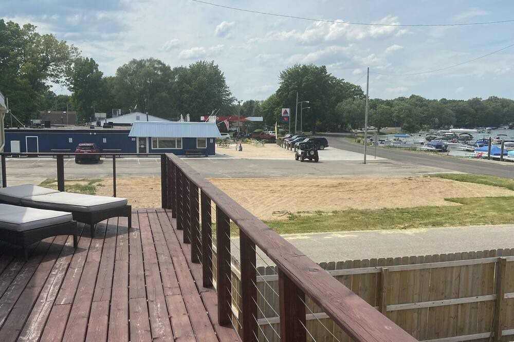 Photo of Others in Shelbyville