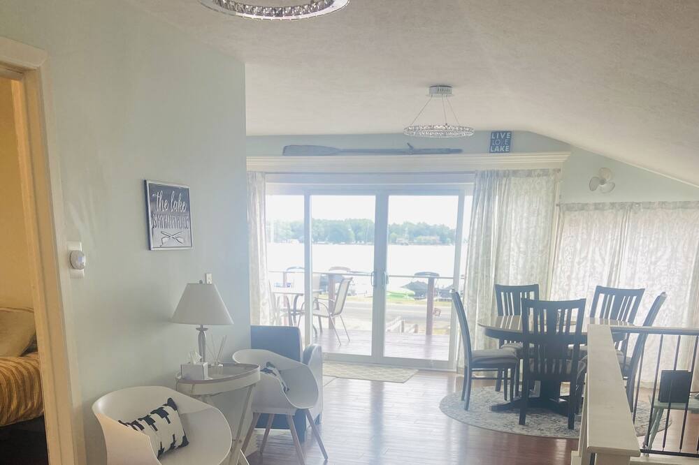 Photo of Livingroom in Shelbyville