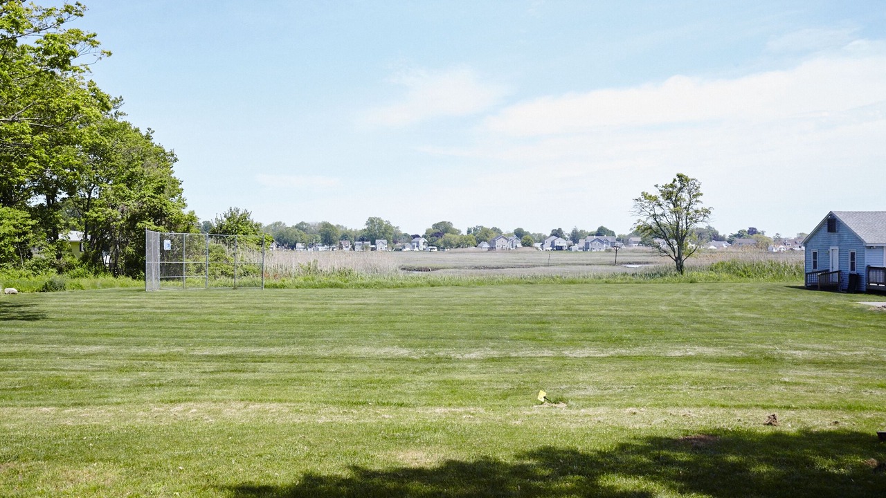 Photo of Others in Saybrook Manor