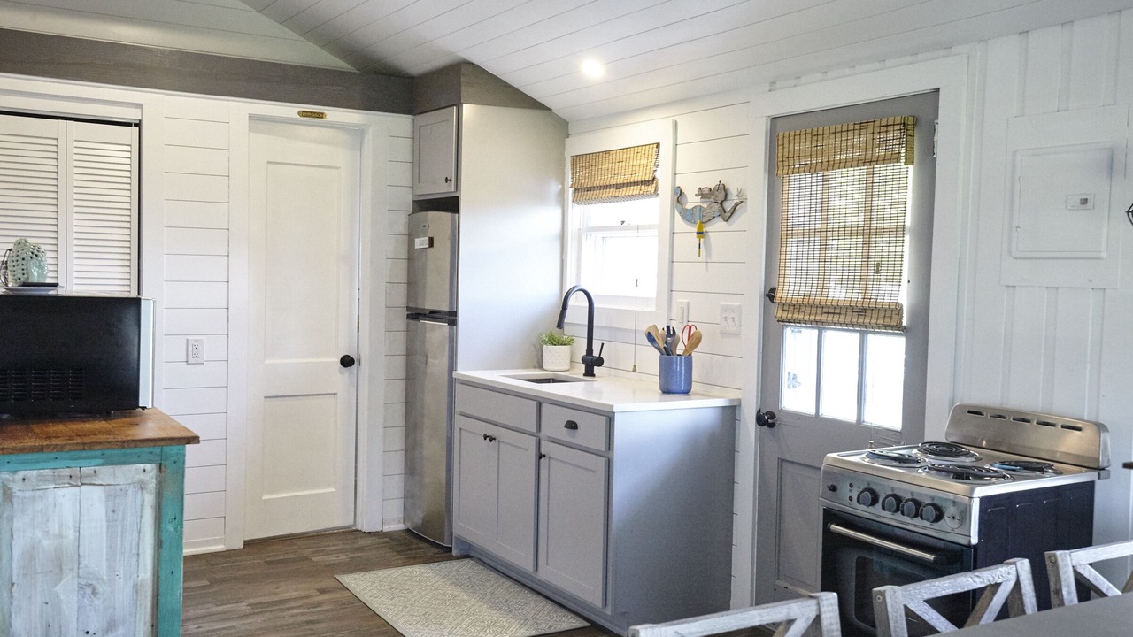 Photo of Kitchen in Saybrook Manor