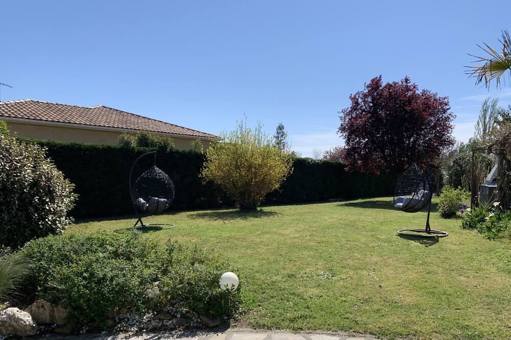 Photo of Outdoor in Bourran