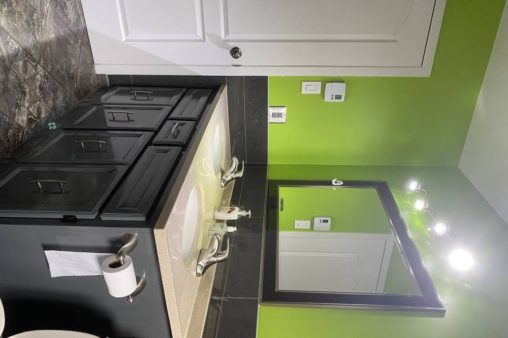 Photo of Kitchen in Laval