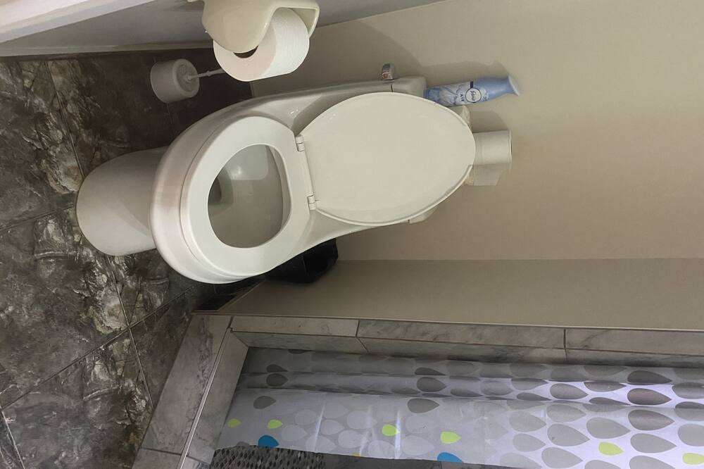 Photo of Bathroom in Laval
