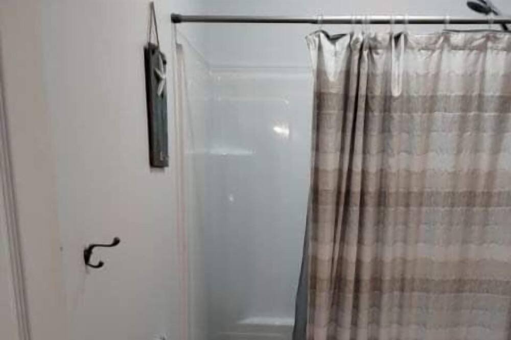 Photo of Bathroom in Vaudreuil