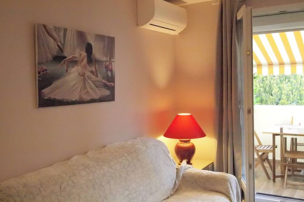 Photo of Bedroom in Les Lecques