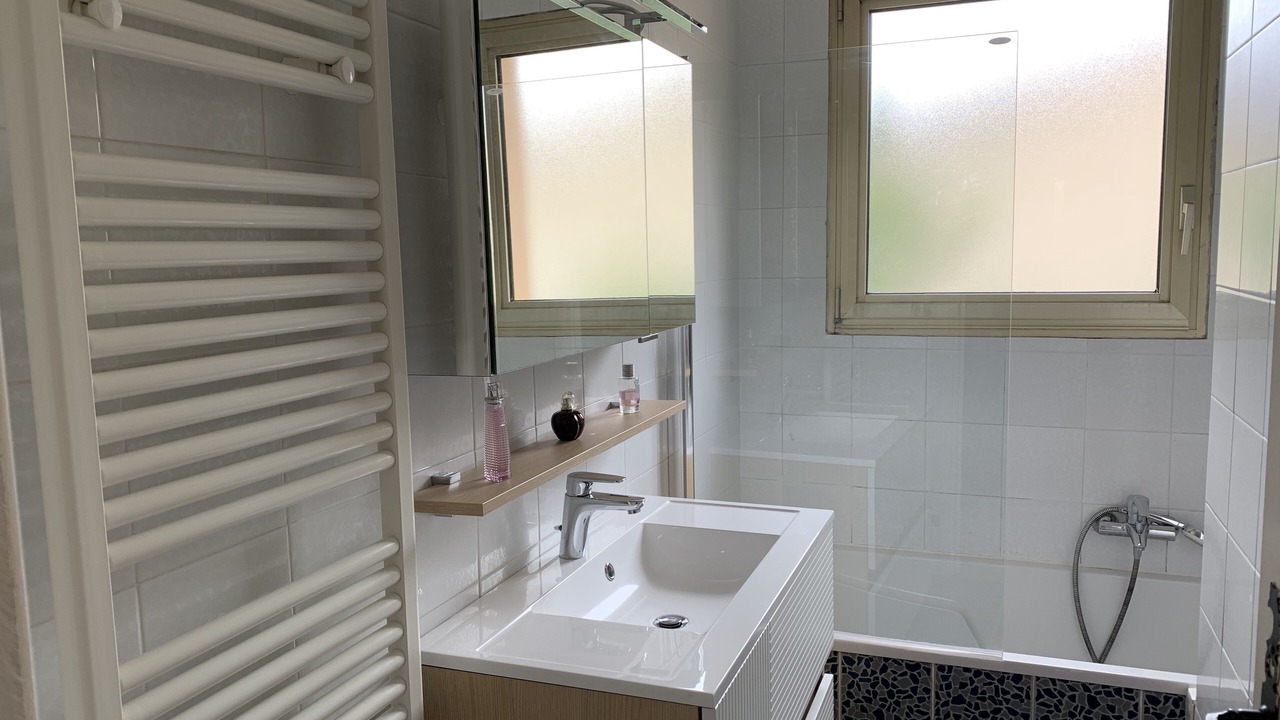 Photo of Bathroom in Lemasson