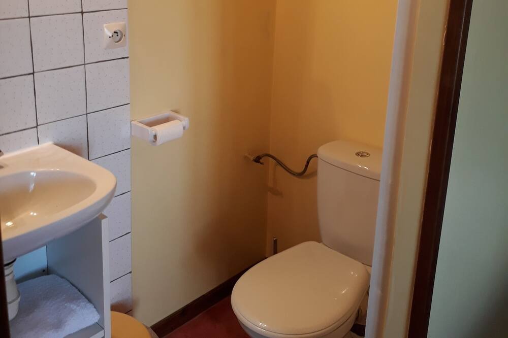 Photo of Bathroom in Mauleon