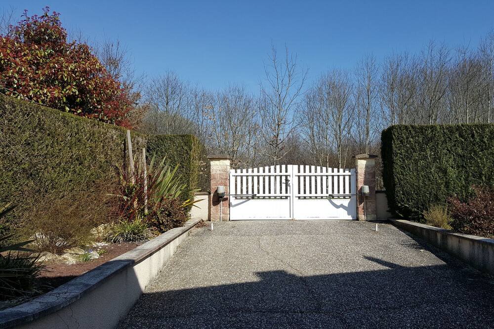 Photo of Outdoor in Beaune-les-Mines