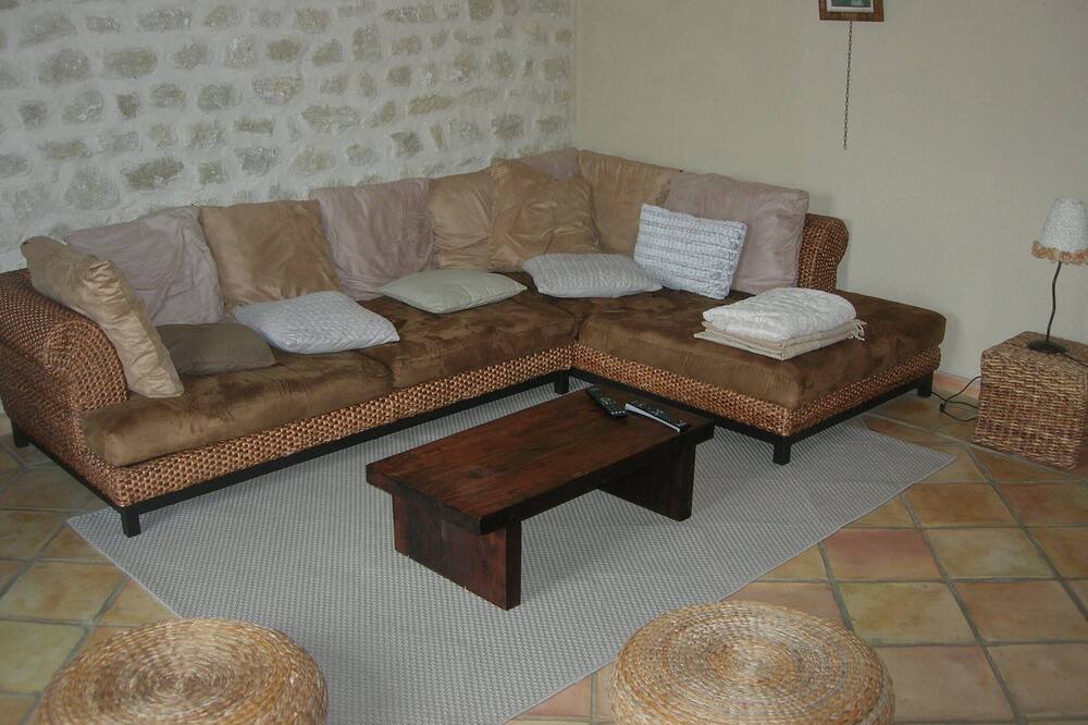 Photo of Livingroom in Gard Rhodanien