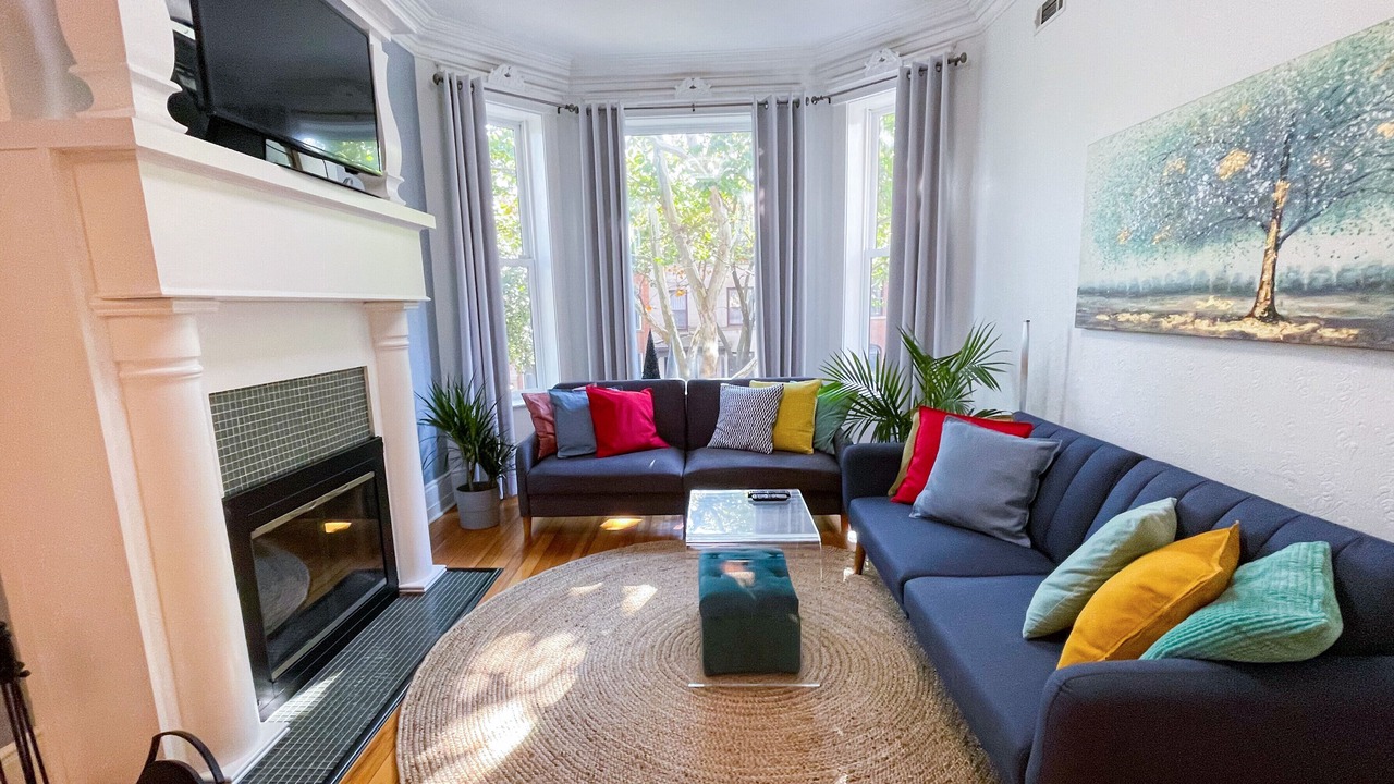 Photo of Livingroom in Lakeview