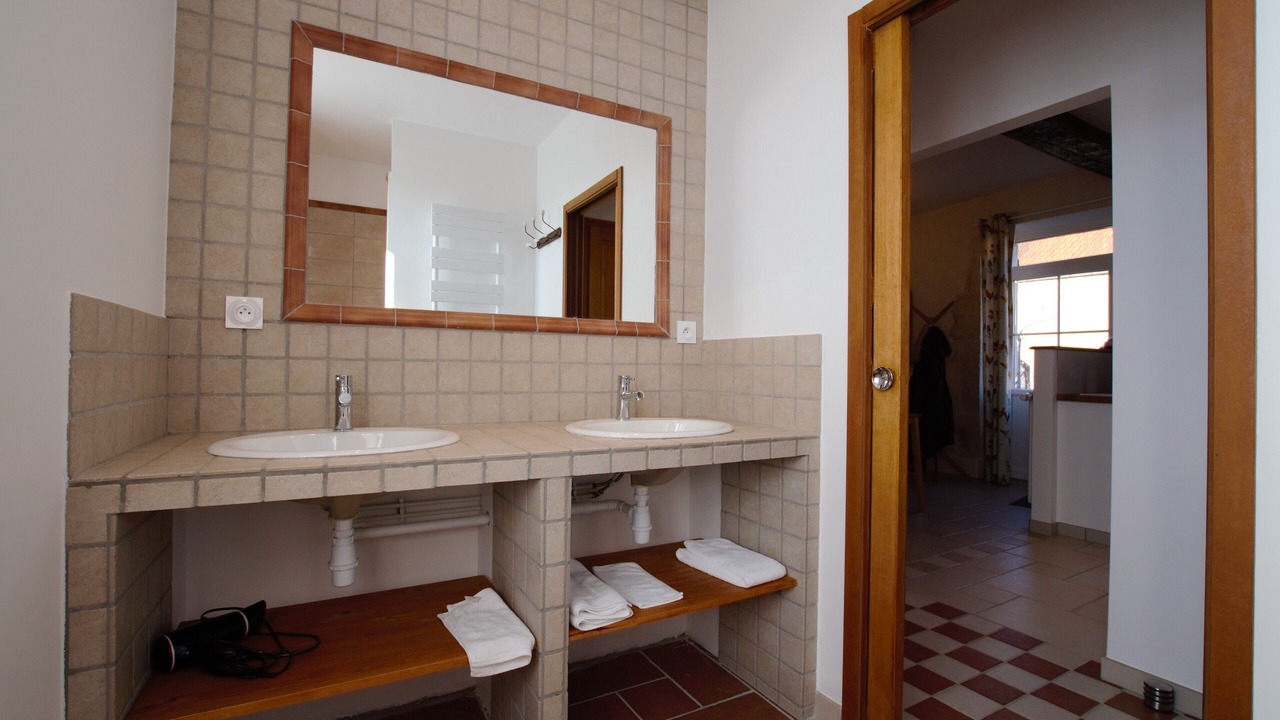 Photo of Others in Avallon