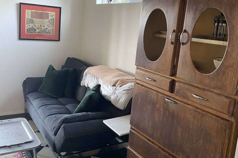 Photo of Bedroom in Pedro Point