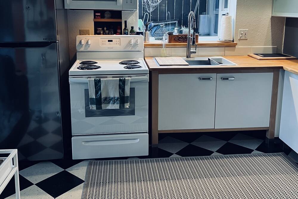 Photo of Kitchen in Pedro Point