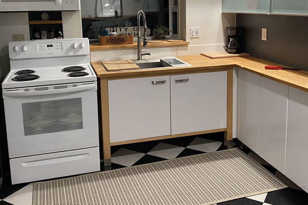Photo of Kitchen in Pedro Point