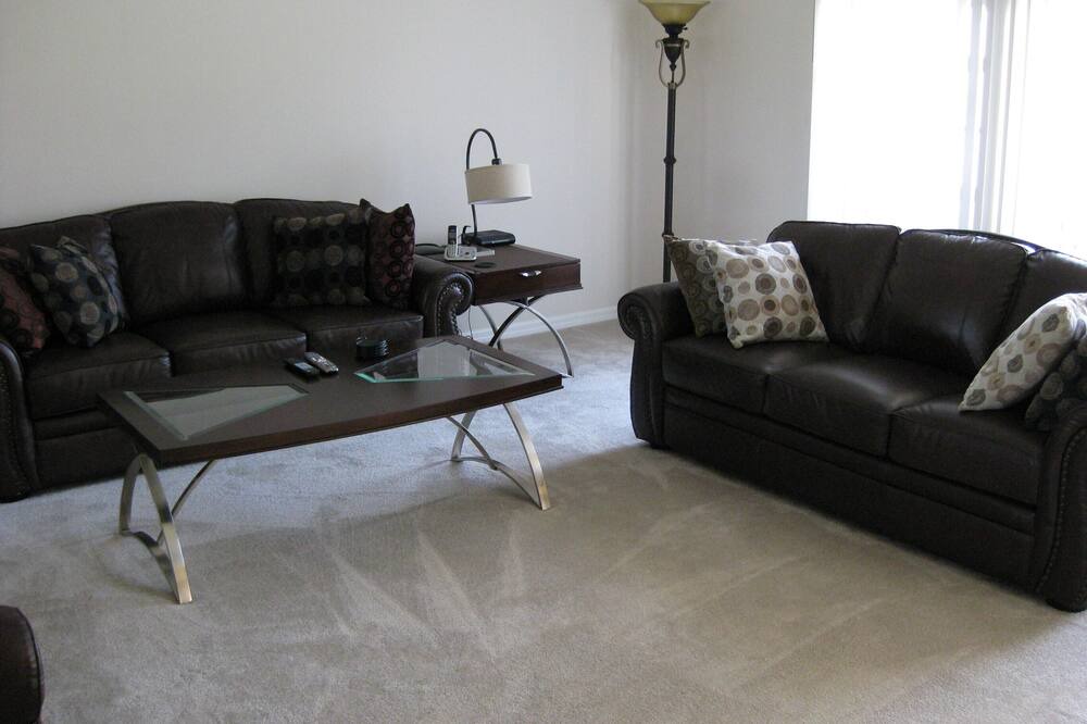 Photo of Livingroom in Pine Valley