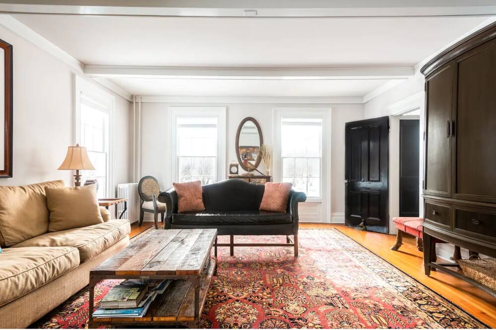 Photo of Bedroom in Hollowville