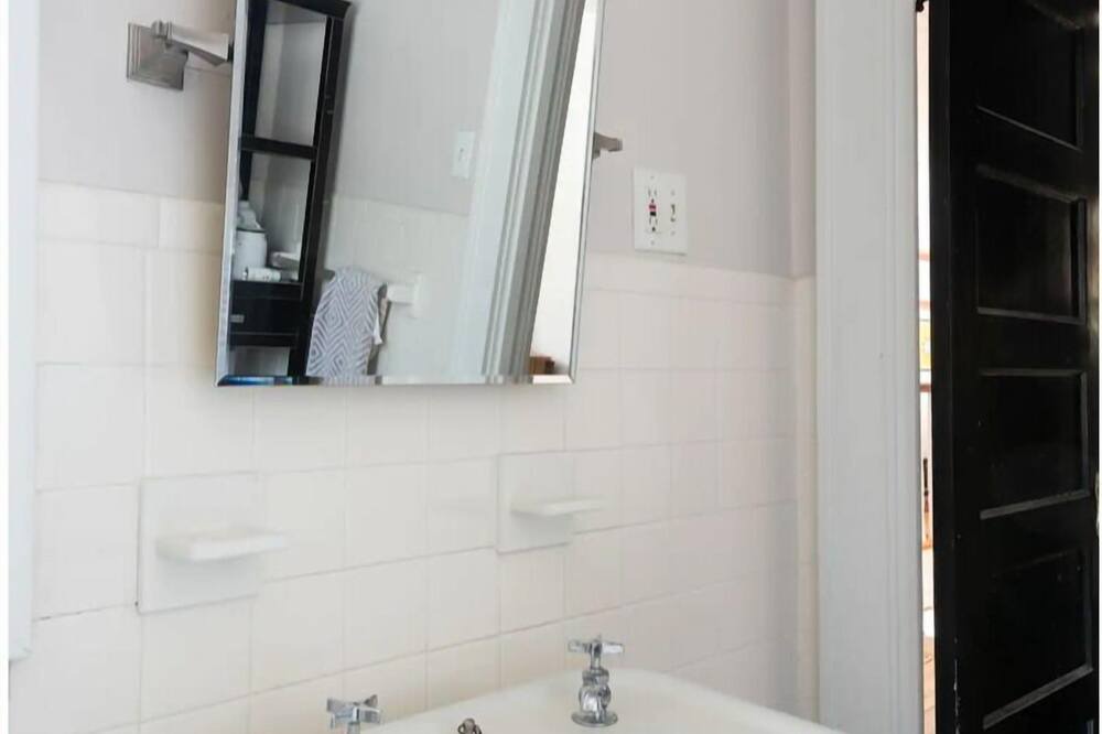 Photo of Bathroom in Hollowville