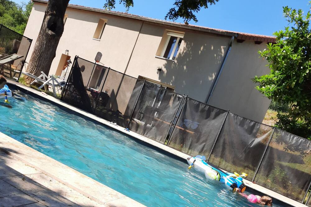 Photo of Outdoor in Granges-les-Beaumont