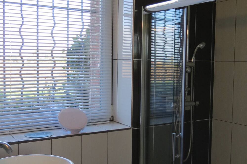 Photo of Bathroom in Nieppe