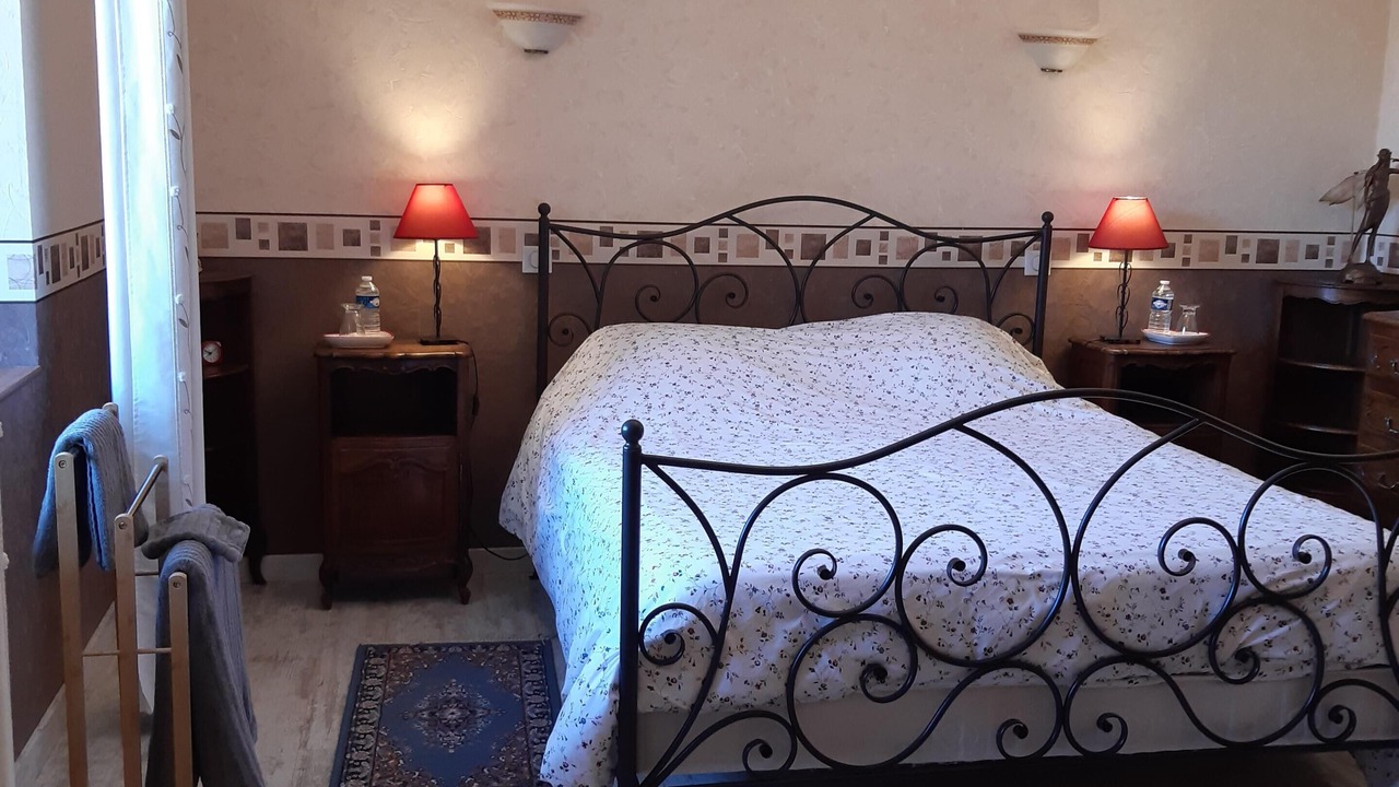 Photo of Bathroom in Dampierre-sur-Salon