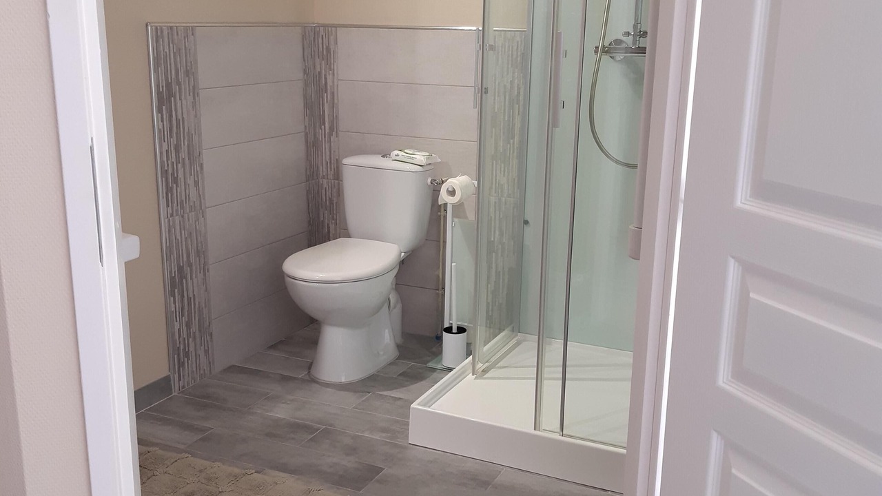 Photo of Bathroom in Dampierre-sur-Salon