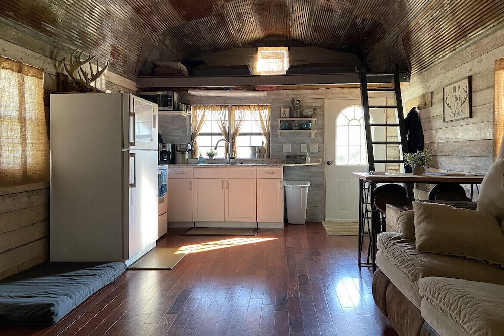 Photo of Livingroom in Huntsville