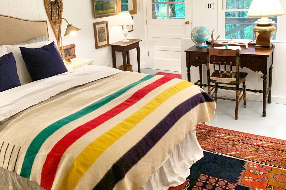 Photo of Bedroom in Cullowhee
