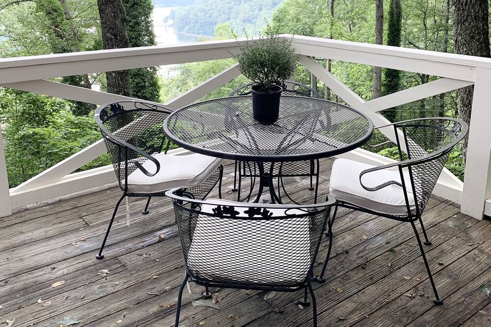 Photo of Patio Balcony in Cullowhee