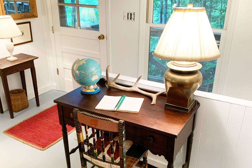 Photo of Bedroom in Cullowhee