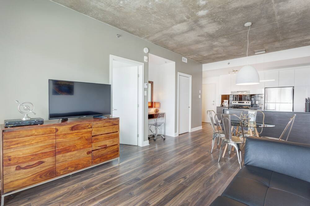 Photo of Livingroom in Brossard