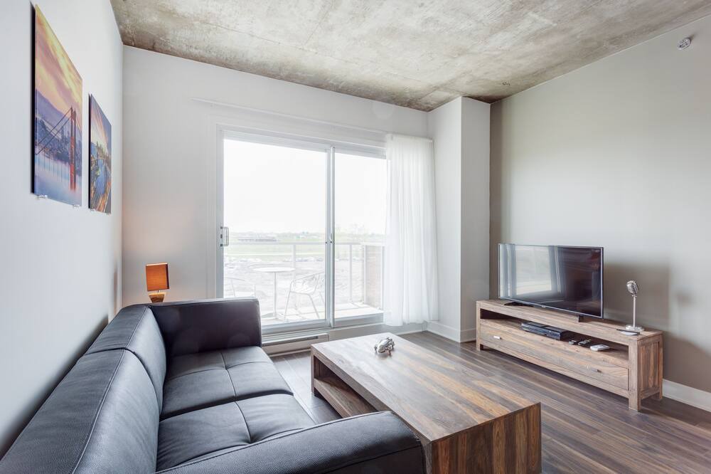 Photo of Livingroom in Brossard