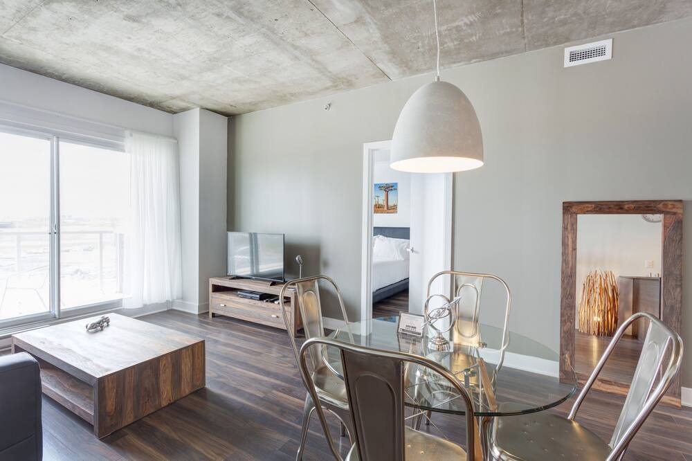 Photo of Livingroom in Brossard