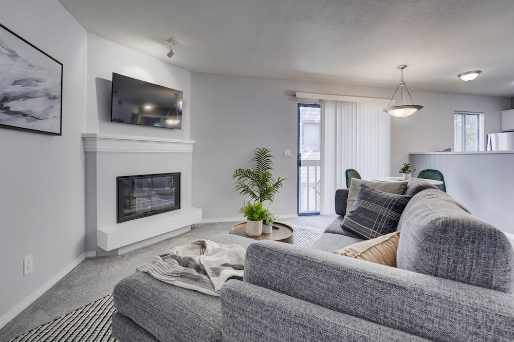 Photo of Livingroom in Greenwood Village
