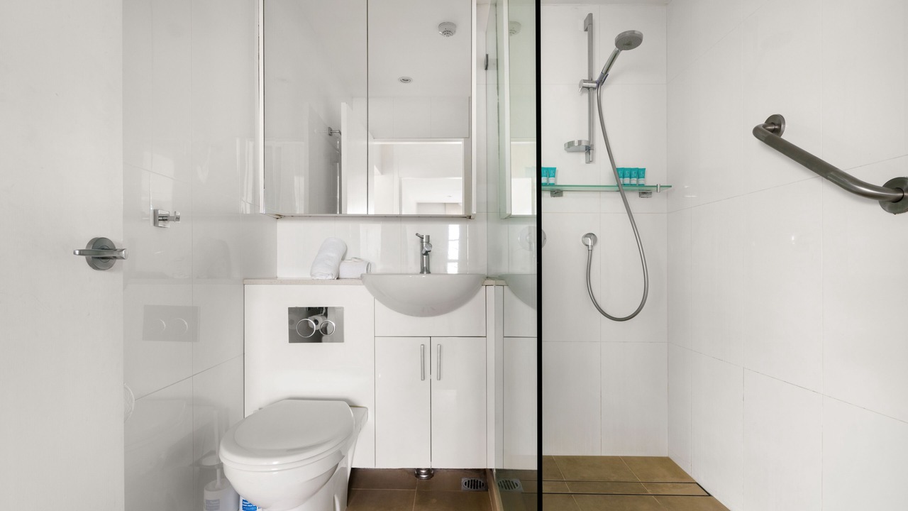 Photo of Bathroom in McMahons Point