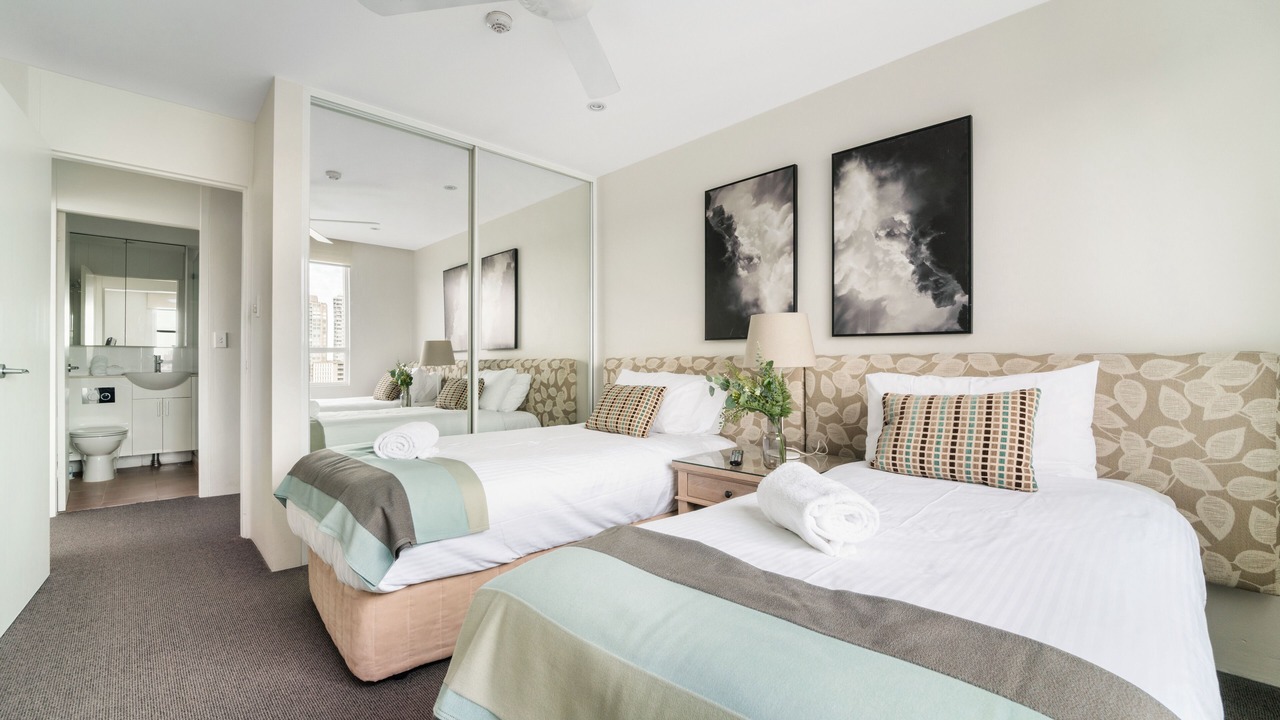 Photo of Others in McMahons Point