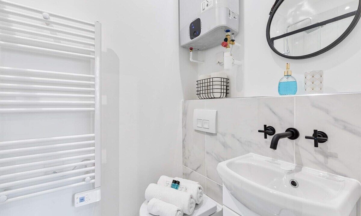 Photo of Bathroom in Quartier de la Plaine-de-Monceaux